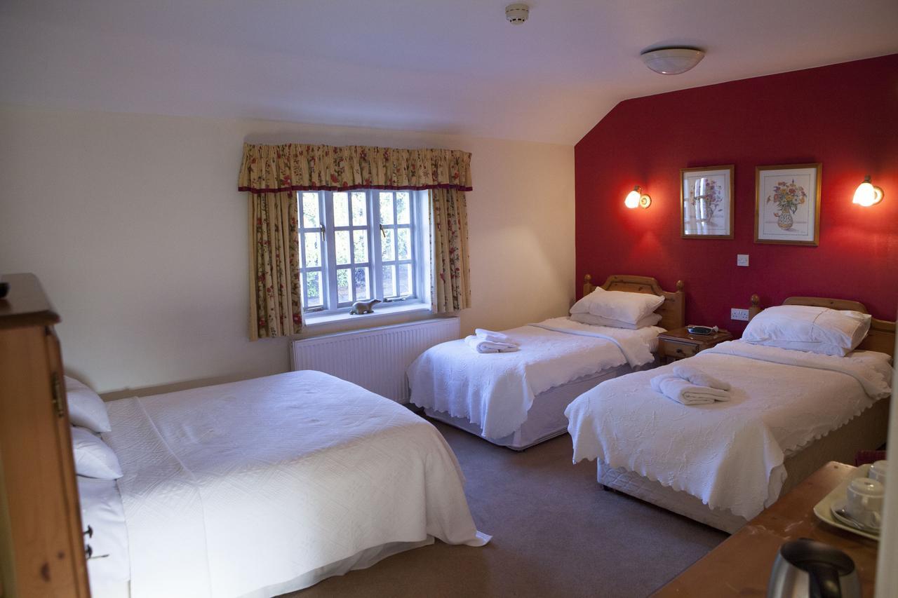 Red Lion Inn Little Budworth Esterno foto