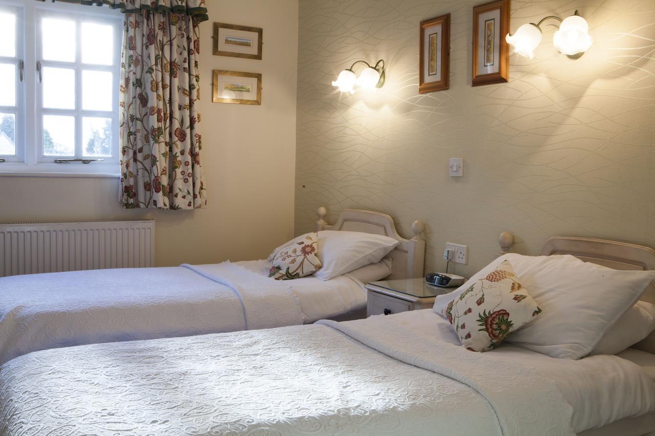 Red Lion Inn Little Budworth Esterno foto