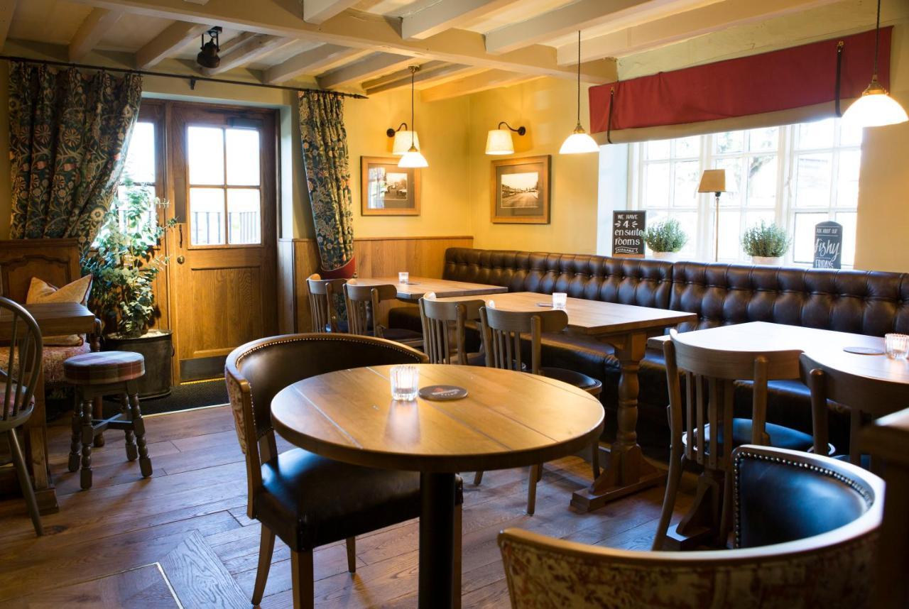Red Lion Inn Little Budworth Esterno foto
