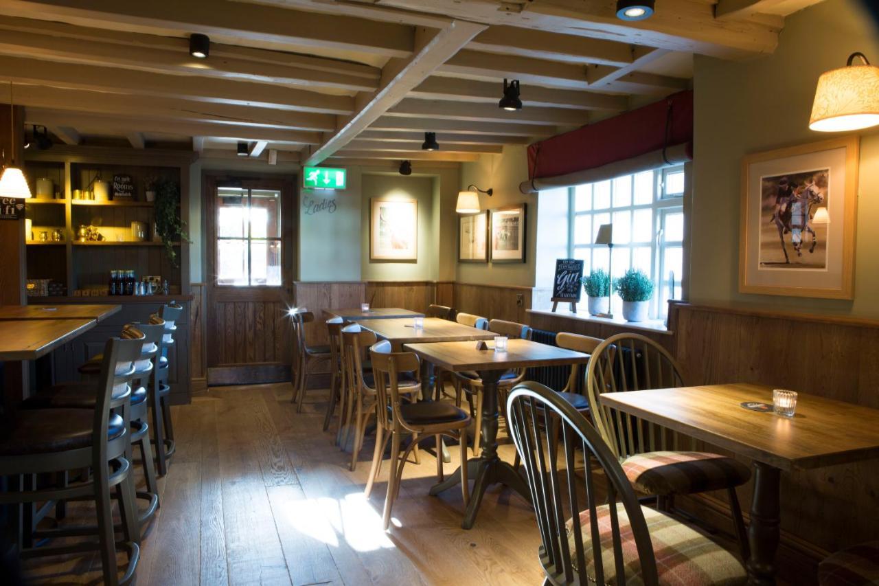 Red Lion Inn Little Budworth Esterno foto